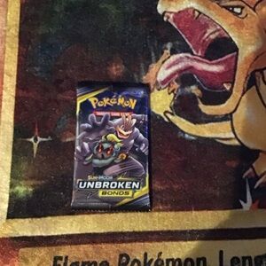 Pokemon Unbroken Bonds Pack with Charizard Art
